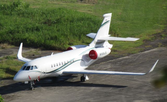 Dassault Falcon 2000 (N100JS)