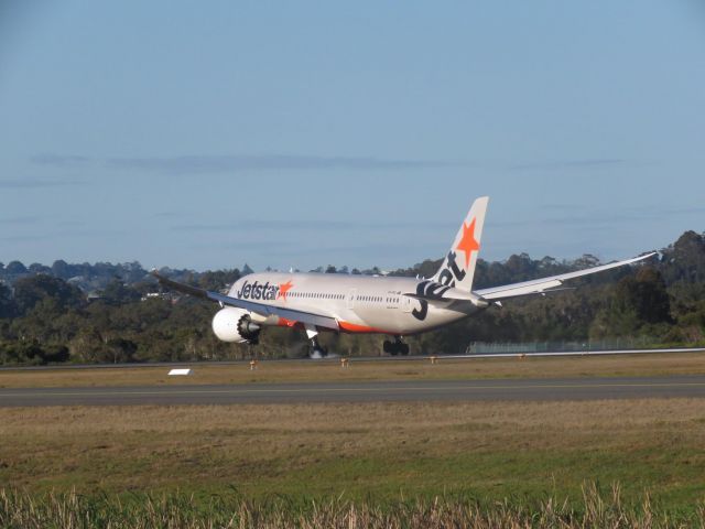 Boeing 787-8 (VH-VKG)