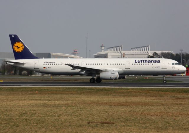 Airbus A321 (D-AISU)