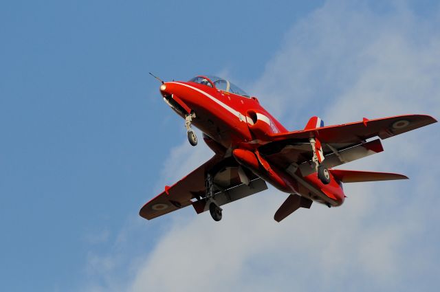 BAEHAWK — - Red Arrow landing at RAF Scampton after a display Practice