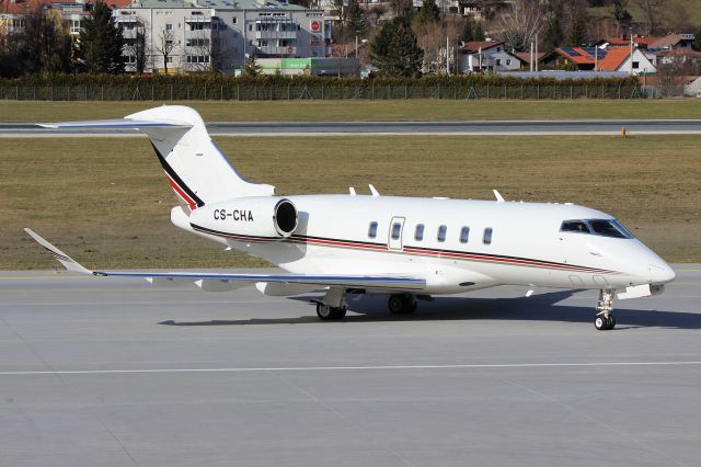 Canadair Challenger 350 (CS-CHA)