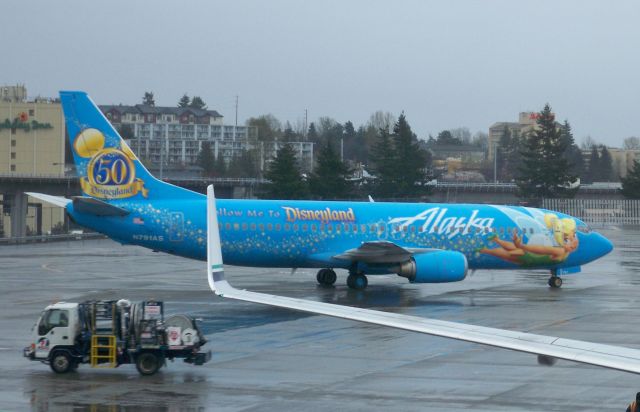 BOEING 737-400 (N791AS) - AS 737-490 N791AS "Follow Me to Disneyland" at SEA on April 12, 2009.