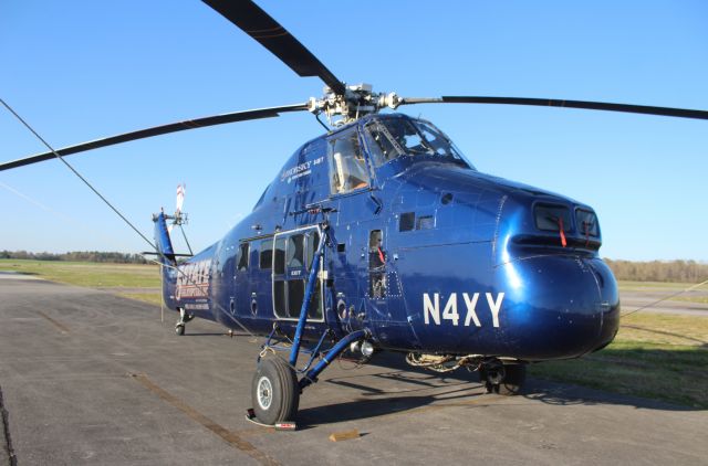 Sikorsky S-58T (N4XY) - A 1957 model 5 State Helicopters Sikorsky S-58T on the ramp at Pryor Field Regional Airport, Decatur, AL - very late in the afternoon, April 2, 2022.