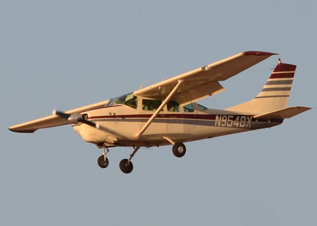 Cessna Centurion (N9548X)