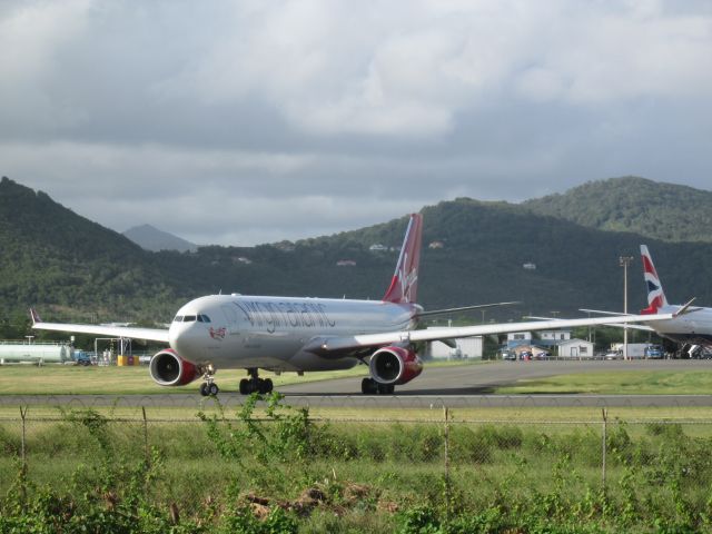 Airbus A330-300 (G-VSXY)