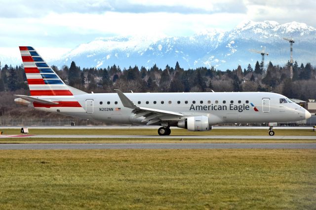 Embraer 175 (N202NN)