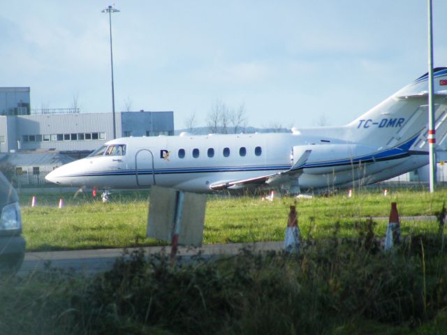 Hawker 800 (TC-DMR) - TC-DMR AT EINN ON 25/11/2010