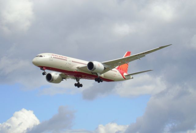 Boeing 787-8 (VT-ANE) - VT-ANE arriving London Heathrow on 19.08.17 on AI131 from Mumbai.