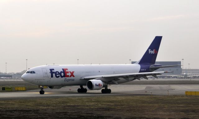 Airbus A300F4-600 (N723FD) - FedEx Airbus A300B4-622R(F) N723FD in Milan Malpensa 