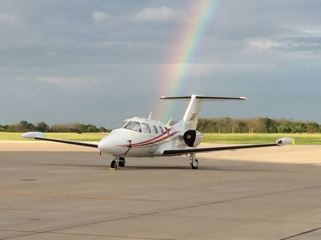 Eclipse 500 (N166EA)