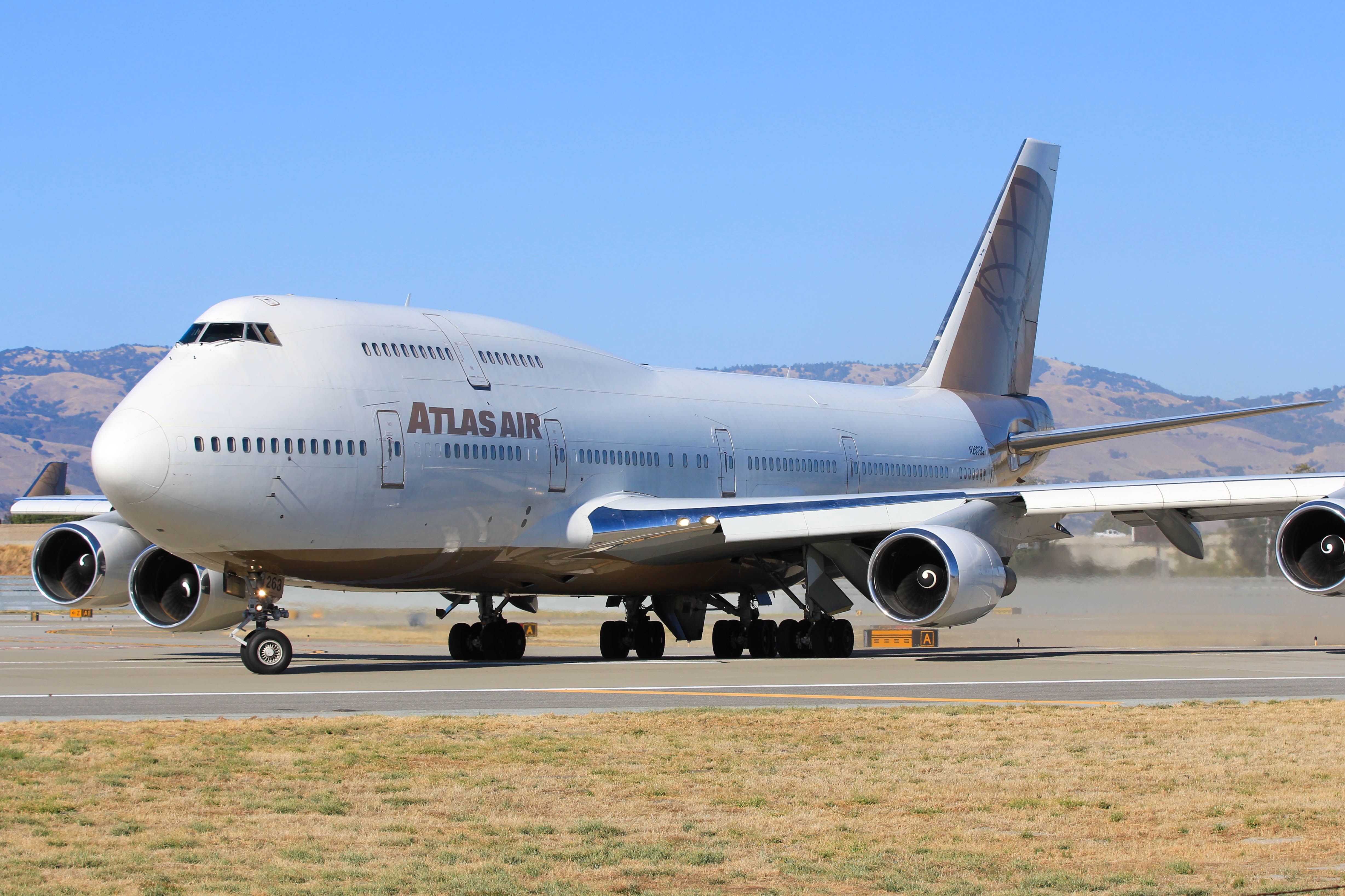 Boeing 747-400 (N263SG)