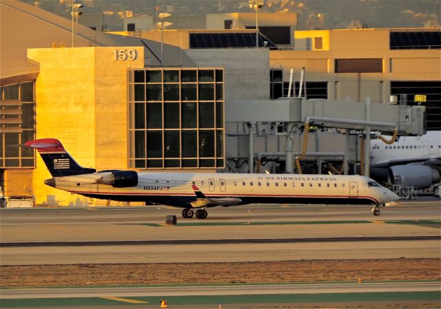 Canadair Regional Jet CRJ-900 (N934FJ) - Noted Nov 18, 2014