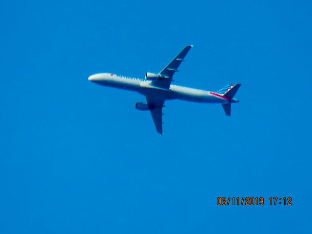 Airbus A321 (N190UW)