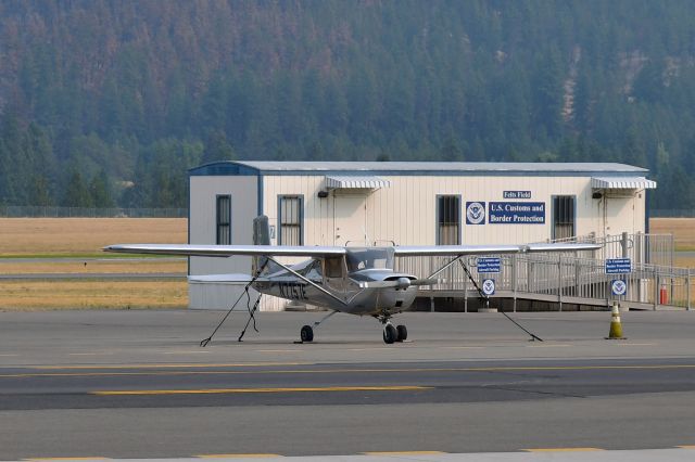 Cessna Commuter (N7757E) - Cessna 150 N7757E in Spokane Felts Field 