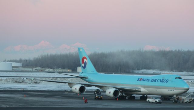 BOEING 747-8 (HL7434)