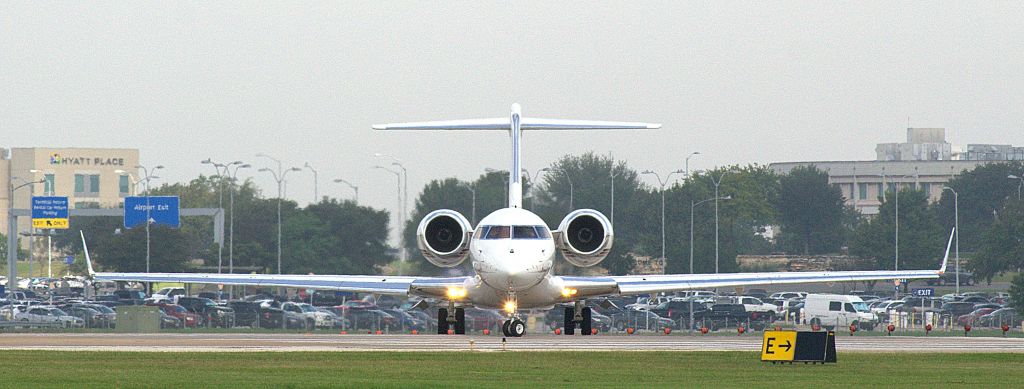 Bombardier Global Express (N147QS)