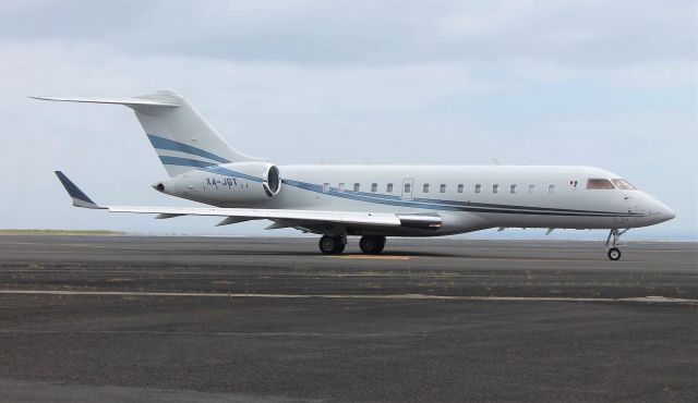 Bombardier Global 5000 (XA-JGT) - 16/07/2020 Aeroporto de Santa Maria - LPAZ - Azores.