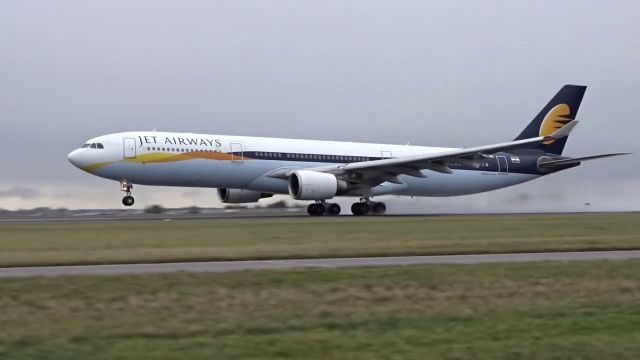 Airbus A330-300 (VT-JWR) - departing to Bengaluru Intl.