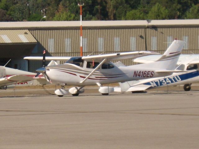 Cessna Skylane (N416ES) - PARKED AT FULLERTON
