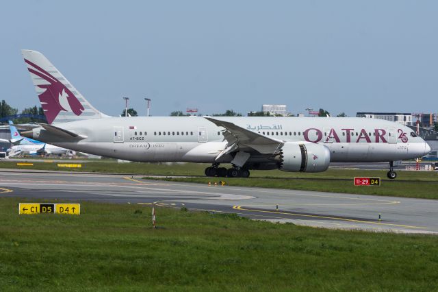 Boeing 787-8 (A7-BCZ) - WAW SPOTTING