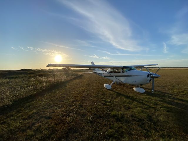 Cessna Skylane (N21114)