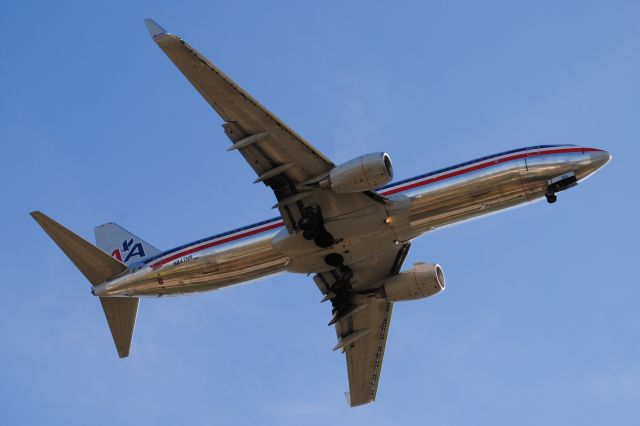 Boeing 737-800 (N847NN)