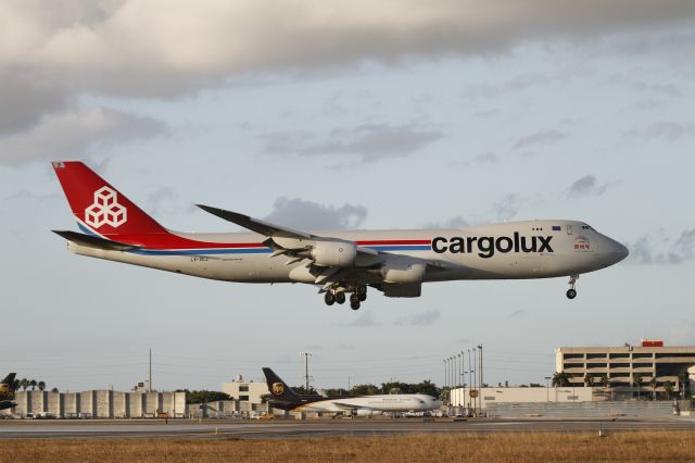 BOEING 747-8 (LX-VCJ)