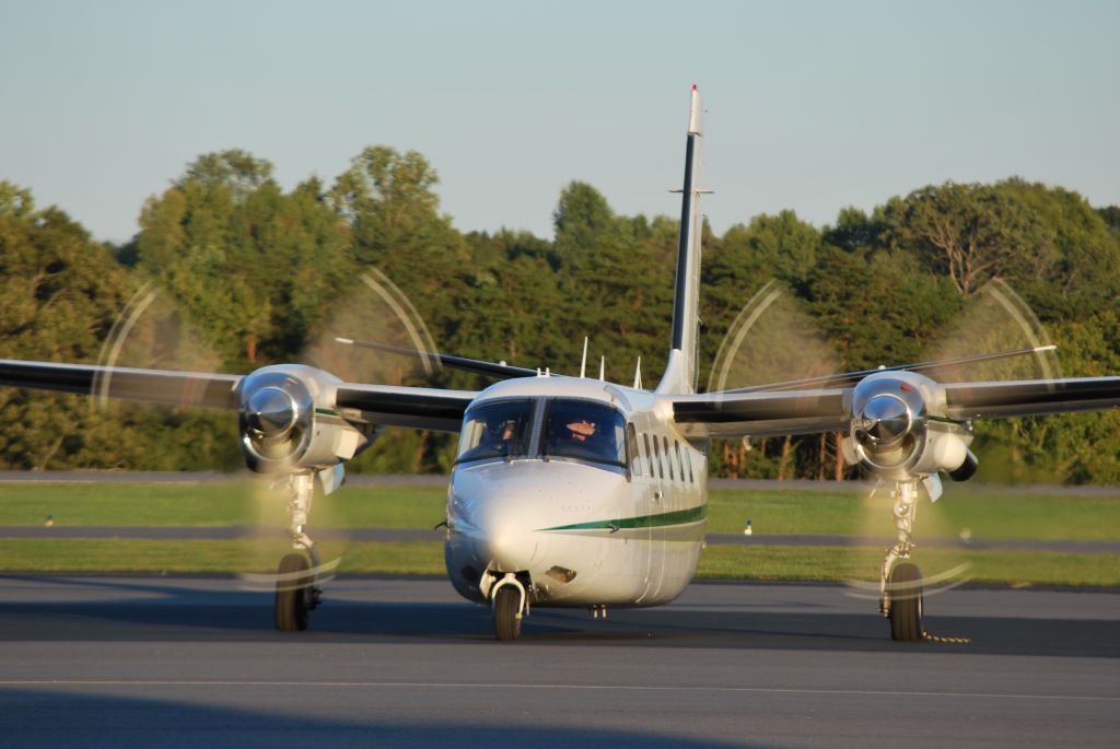 Gulfstream Aerospace Jetprop Commander (N695CT) -  CHALLENGE TOOL & MANUFACTURING INC starting up the engines at KJQF - 10/4/14