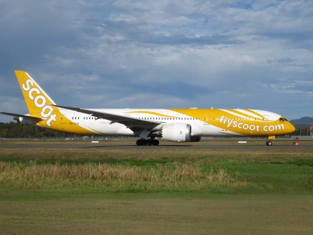 Boeing 787-9 Dreamliner (9V-OJC)