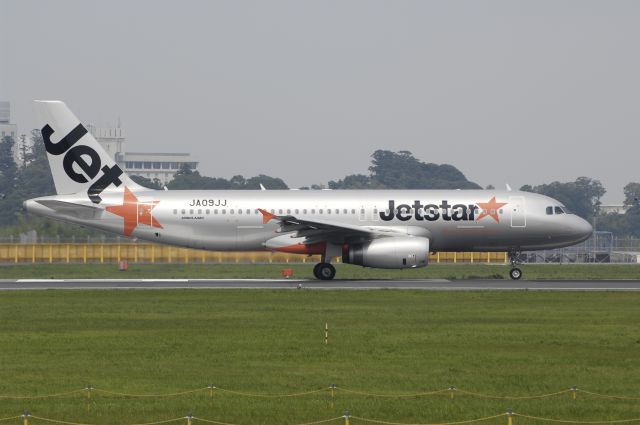 Airbus A320 (JA09JJ) - Departure at Narita Intl Airport Rwy16R on 2013/07/10