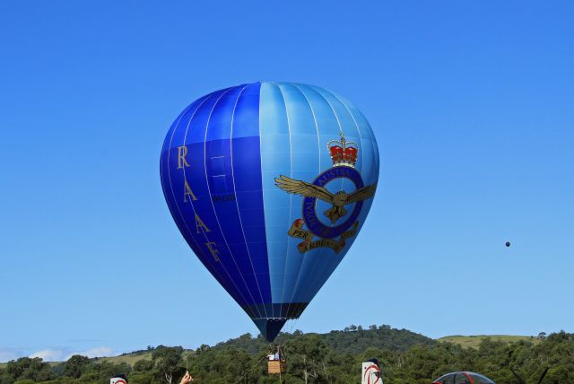 VH-LVD — - RAAF Ballon