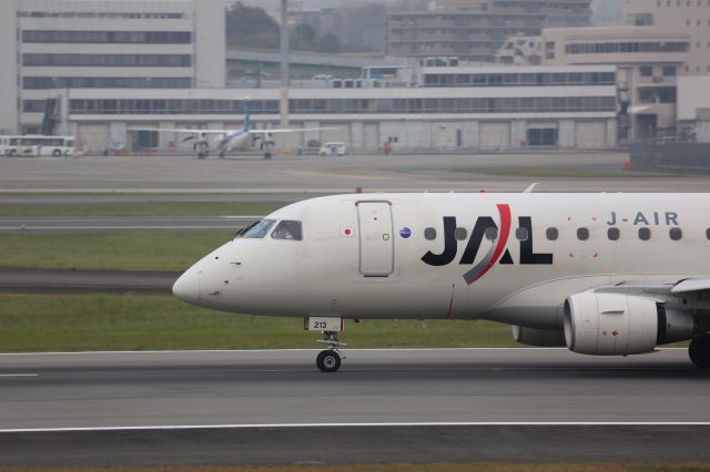 Embraer 170/175 (JA213J)