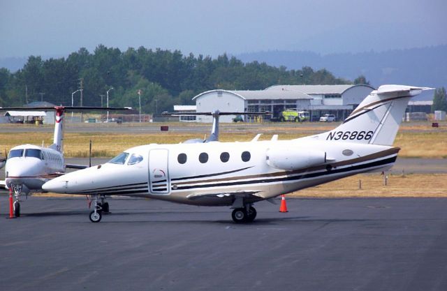 Beechcraft Premier 1 (N36866)