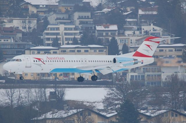 Fokker 100 (OE-LVD)