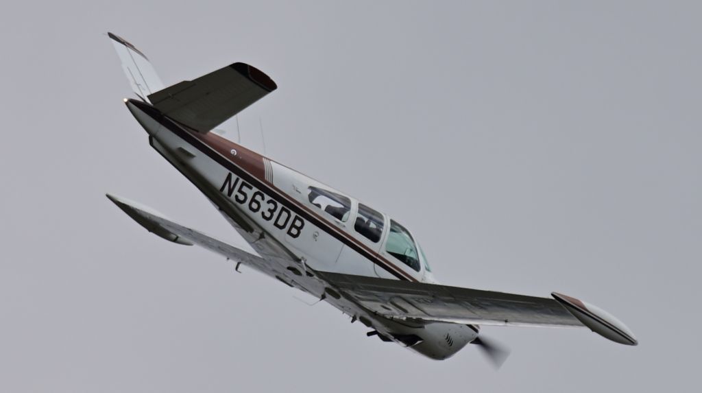 N563DB —
