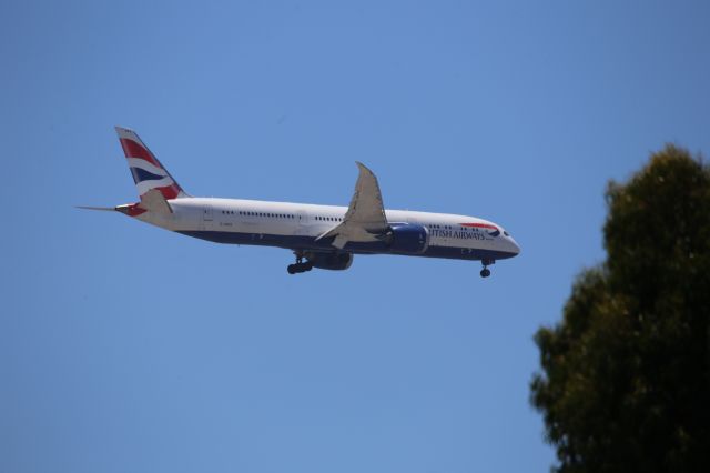 Boeing 787-9 Dreamliner (G-ZBKE)