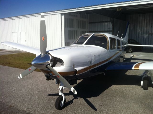 Piper Saratoga (N8412Z)
