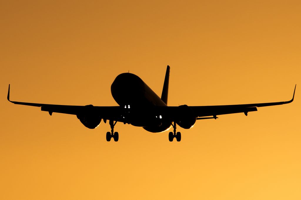Airbus A320 (G-UJEA) - Tenerife Sur - Reina Sofia (TFS / GCTS) - Spainbr /br /Photo taken: January 1, 2024br /br /Operator: easyJetbr /Type: Airbus A320-251Nbr /Registration: G-UJEAbr /Serial: 11230br / br /Category: Civil Aircraft - Airlinerbr /Marked as: Dawn/dusk/night