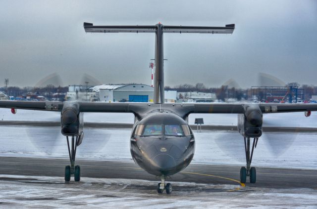 de Havilland Dash 8-100 (C-FGCP)