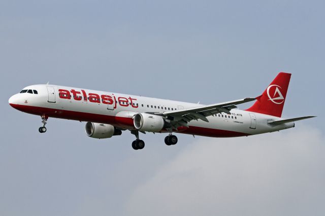 Airbus A321 (TC-ATB)