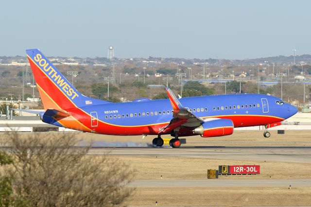 Boeing 737-700 (N934WN) - 12R arrival