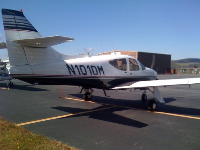 Rockwell Commander 114 (N101DM) - at KLEB