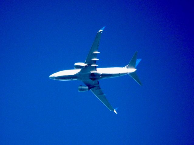 Boeing 737-700 (N16732) - UAL2073 IAH-EWR
