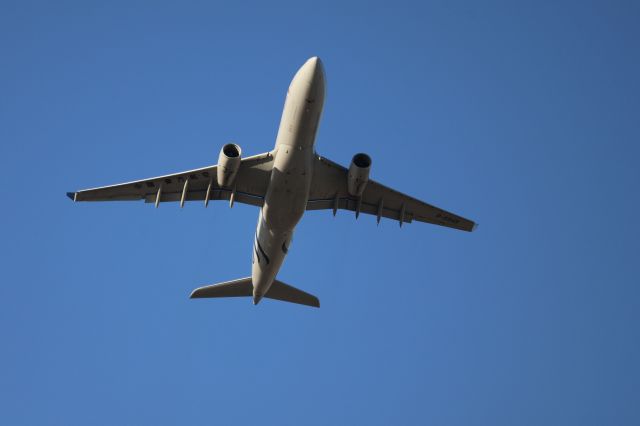 Airbus A330-300 (B-5949)