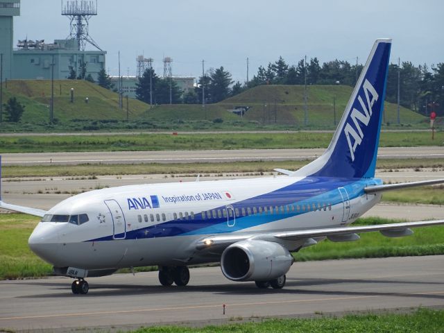 Boeing 737-700 (JA18AN)