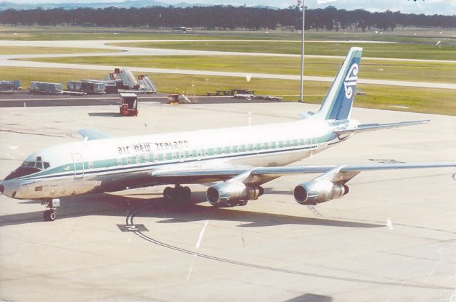 McDonnell Douglas Jet Trader (ZK-NZC) - HERE'S A REAL CLASSIC PHOTO ZK-NZC DC8-52 WAS THE THIRD DC8 DELIVERED TO AIR NEW ZEALAND IN 1966 AND WAS REPLACED BY THE BIG DC10-30 JET IN 1974 ZK-NZC WAS BASED IN CHRISTCHURCH NEW ZEALAND AND OPERATED MANY PACIFIC RUNS. SHE WAS LATER LEASED TO UNTIED AIRLINES AND THEN BROUGHT BACK INTO SERVICE WITH AIR NEW ZEALAND SHE WAS RETIRED IN 1982 AND BROKEN UP AT MARINA PINAL PARK