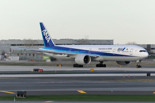 BOEING 777-300ER (JA792A) - ANA109 rolling at the start of the flight back to Tokyo HND