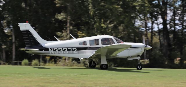 Piper Cherokee Arrow (N33372)