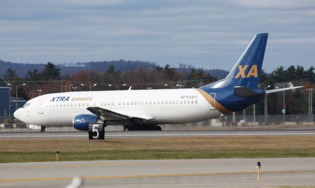 BOEING 737-400 (N772AS)