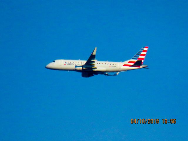 Embraer 175 (N251NN)